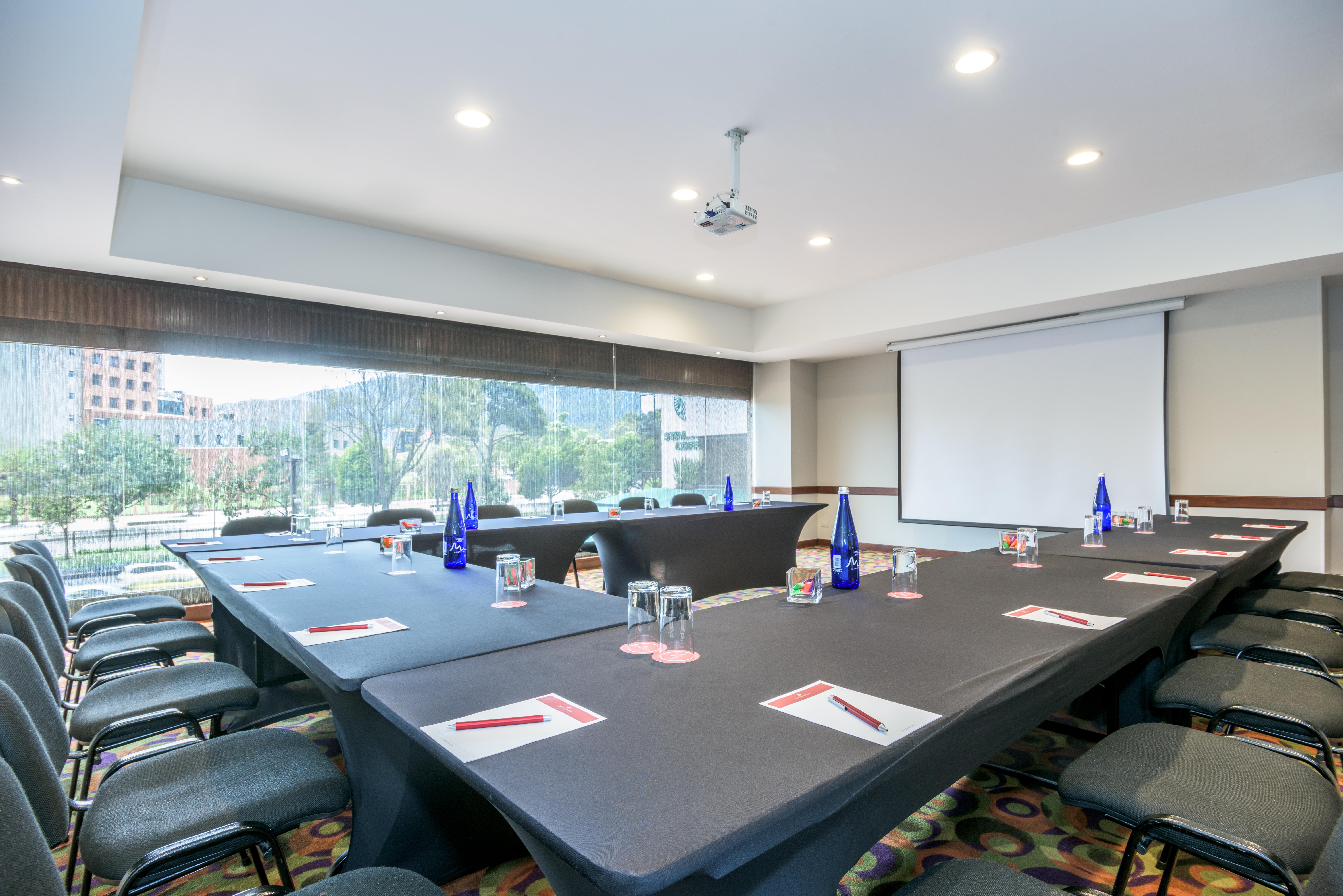 Hotel NH Collection Royal WTC Bogotá Exterior foto Meeting room