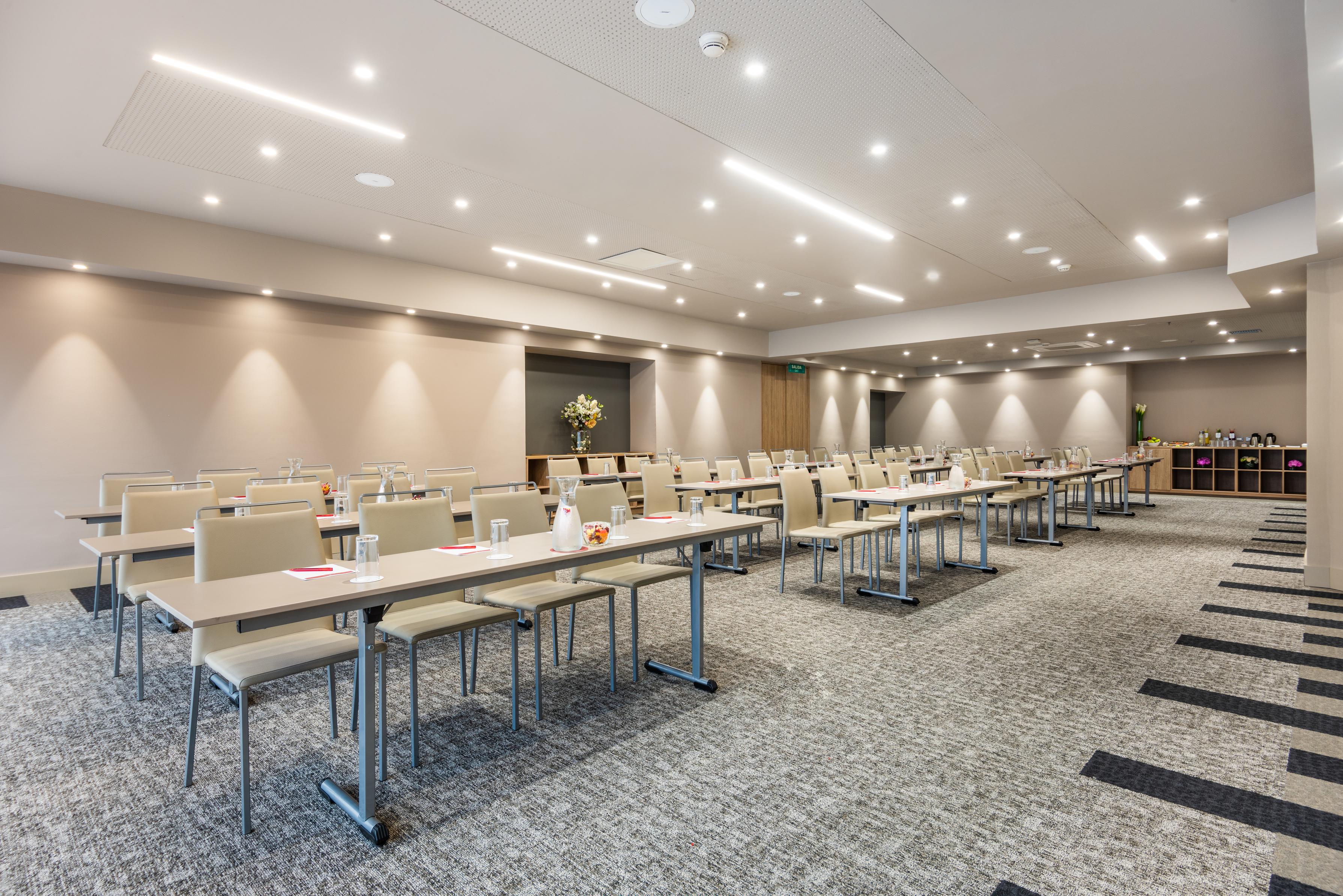 Hotel NH Collection Royal WTC Bogotá Exterior foto Meeting room
