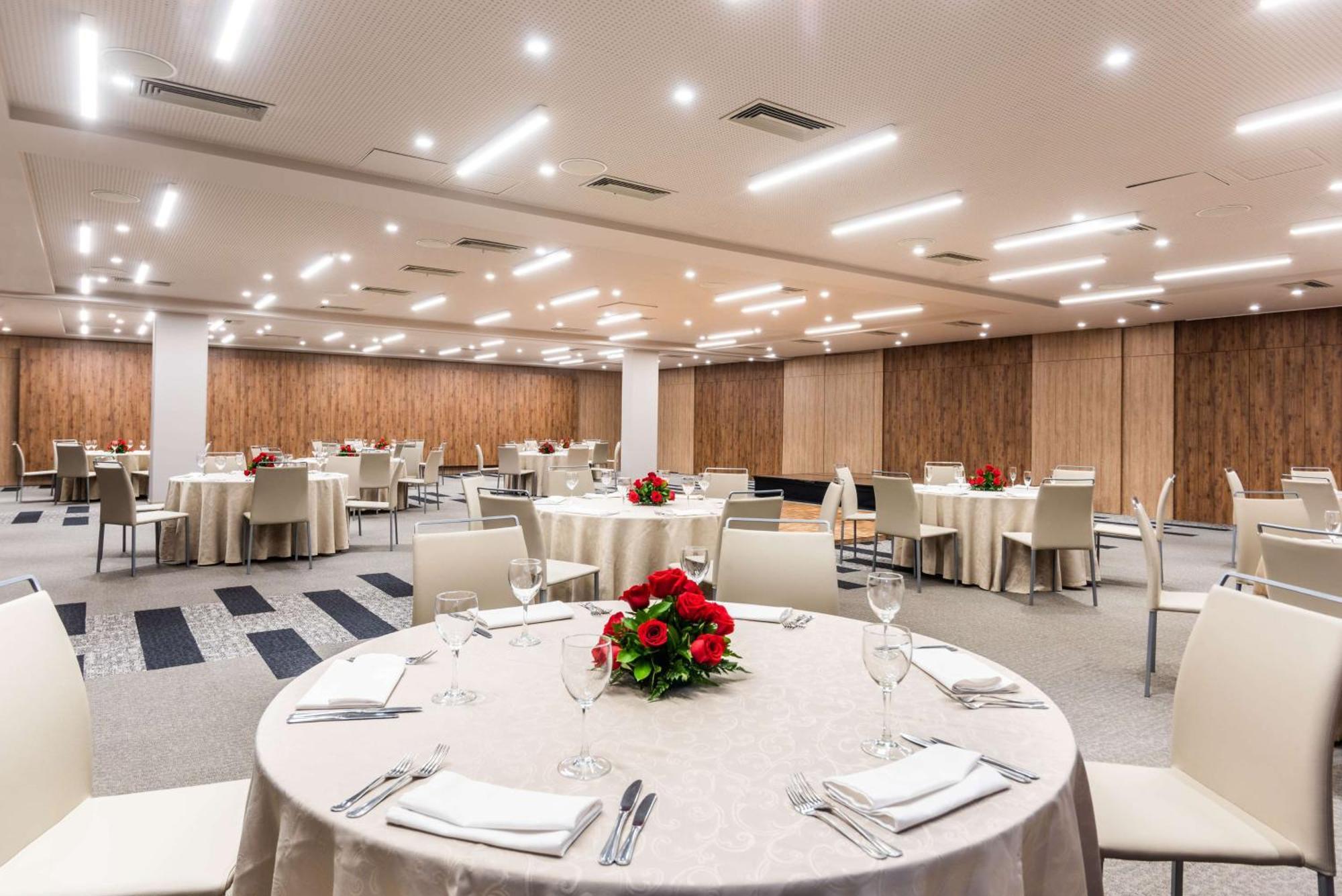 Hotel NH Collection Royal WTC Bogotá Exterior foto The ballroom