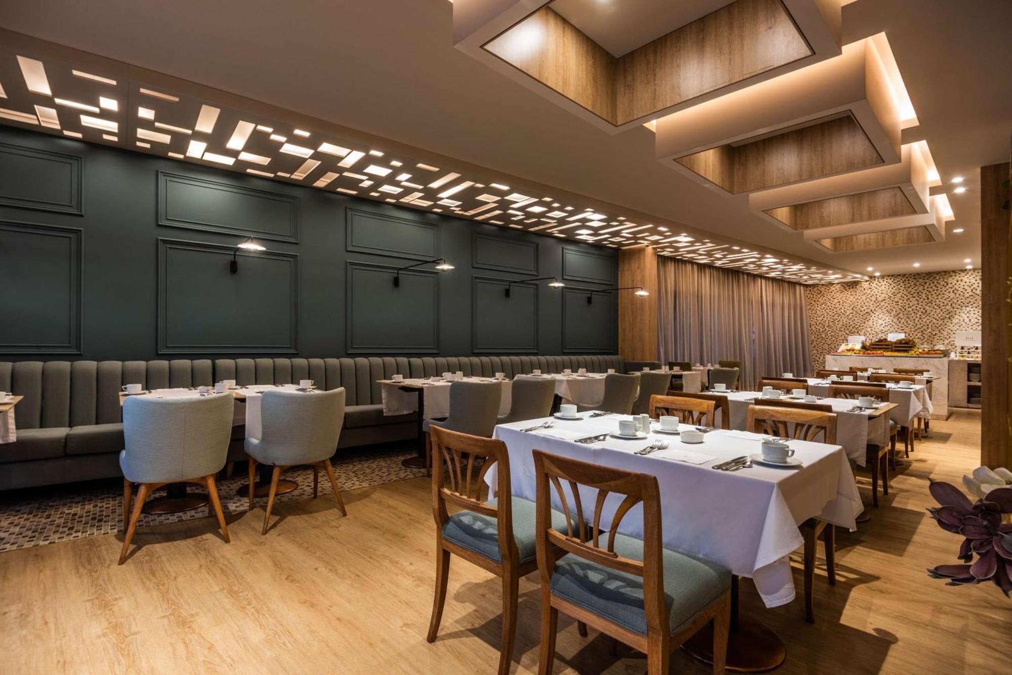 Hotel NH Collection Royal WTC Bogotá Exterior foto Interior of the restaurant